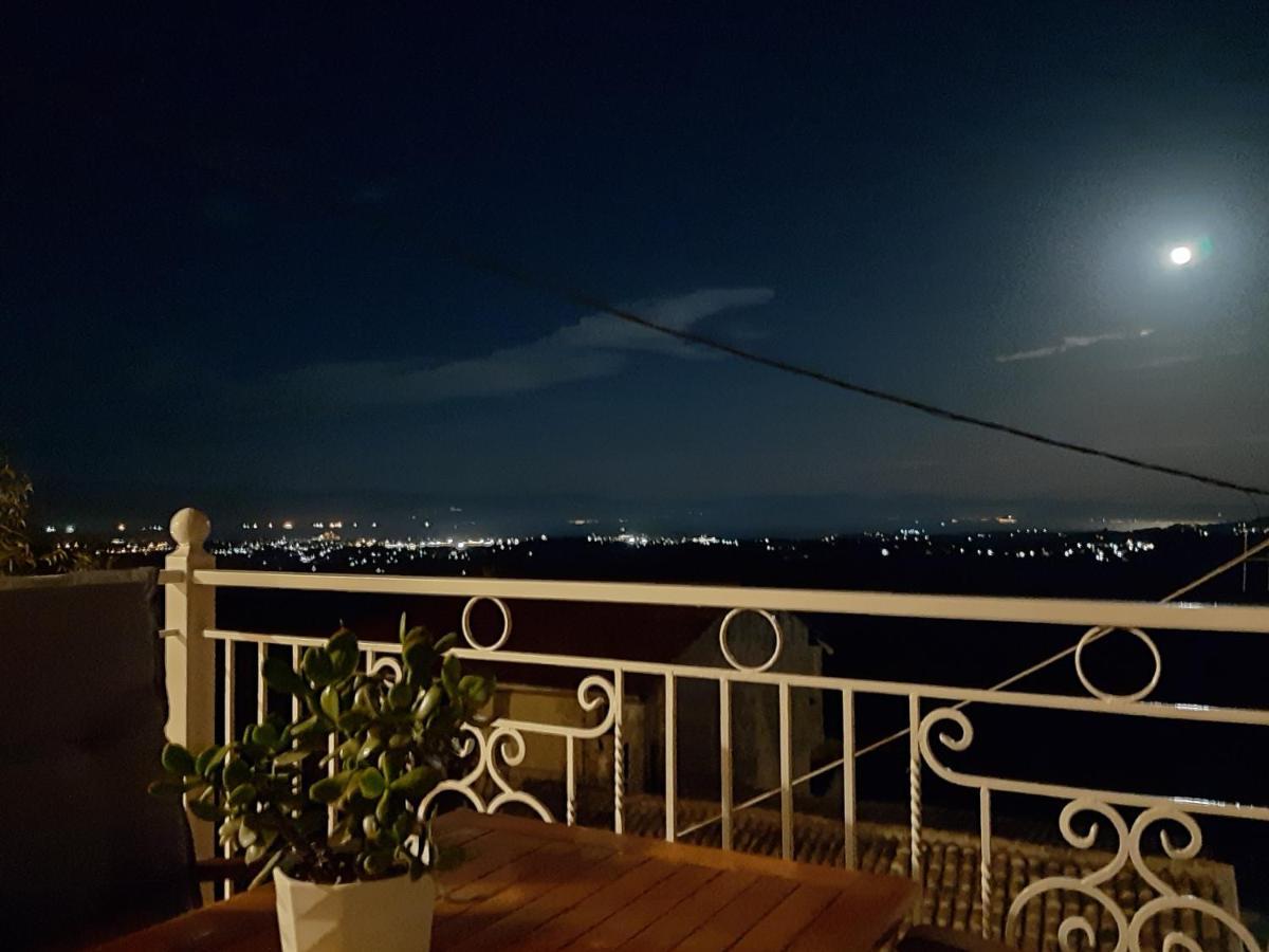 Kontis Apts Apartamento Pelekas Exterior foto