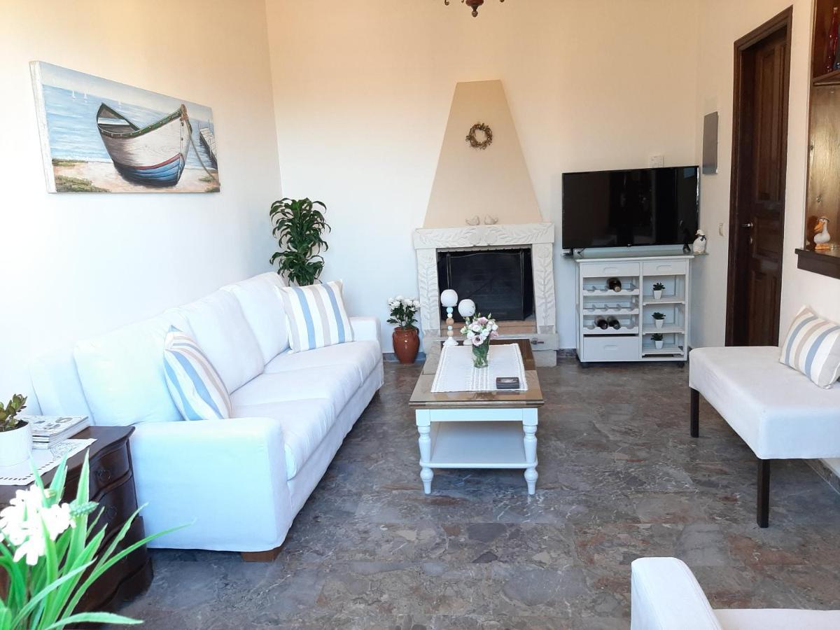 Kontis Apts Apartamento Pelekas Exterior foto