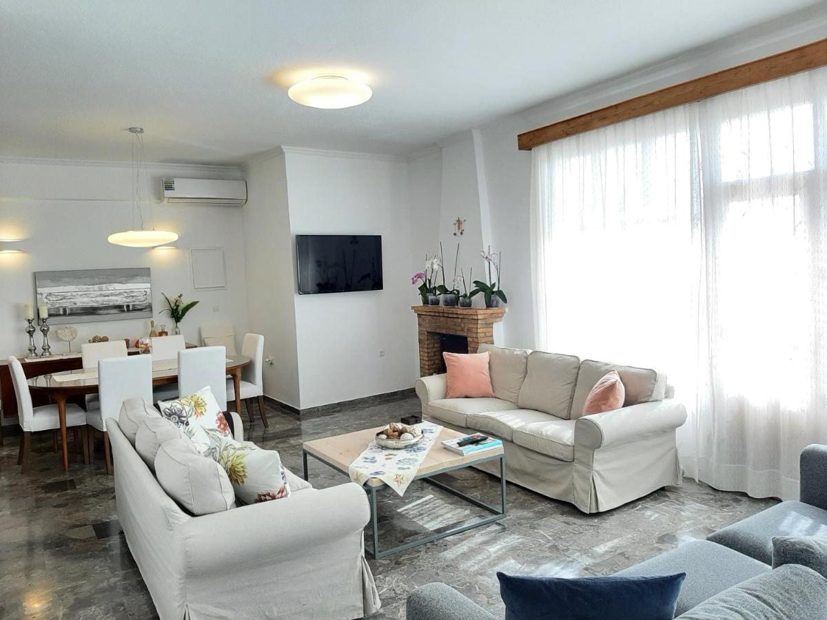 Kontis Apts Apartamento Pelekas Exterior foto