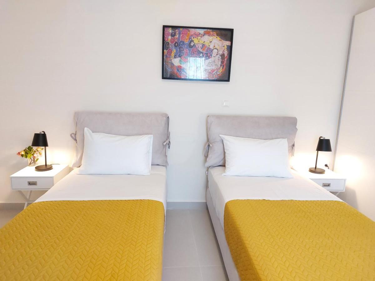 Kontis Apts Apartamento Pelekas Exterior foto
