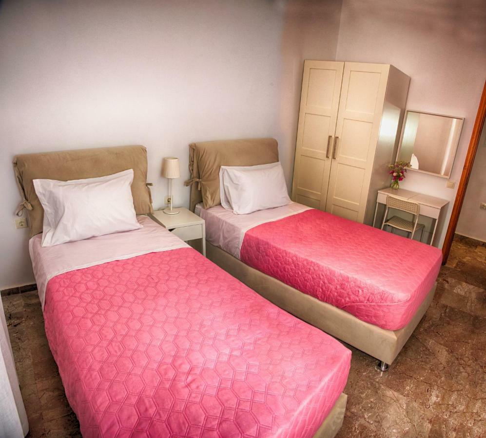 Kontis Apts Apartamento Pelekas Exterior foto
