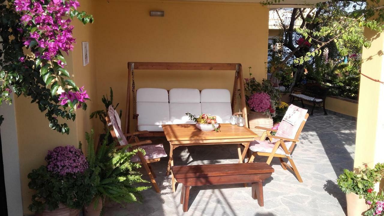 Kontis Apts Apartamento Pelekas Exterior foto